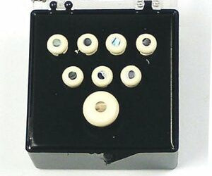 Martin Pin Pack included slotted white bridge pins with pearl dot, as well as an End pin.